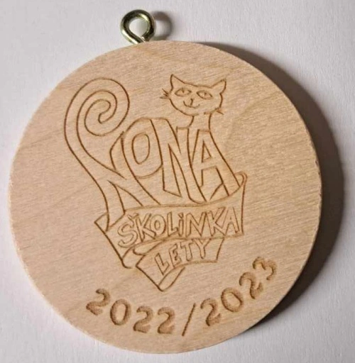 Medaile dřevěná pamětní s vlastním motivem - 5 cm